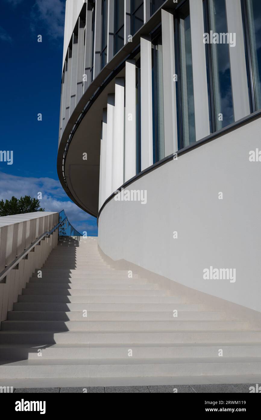 Architecture clean concrete stairs hi-res stock photography and images ...