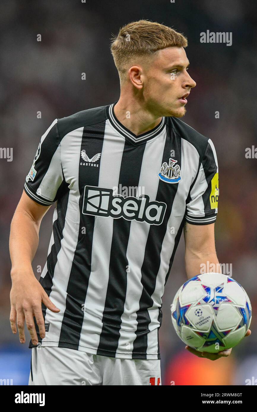 Milano, Italy. 19th Sep, 2023. Sven Botman (4) of Newcastle United seen ...