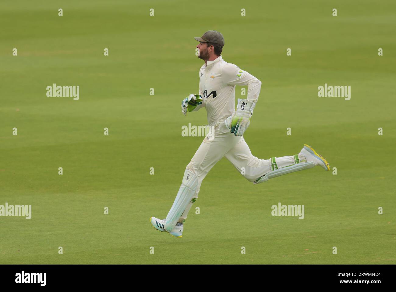 London, UK. 20th Sep, 2023. Surrey's Ben Foakes fielding as Surrey take on Northamptonshire in the County Championship at the Kia Oval, day two. Credit: David Rowe/Alamy Live News Stock Photo