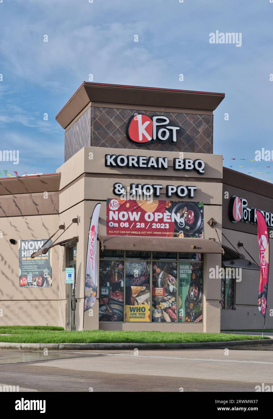 https://c8.alamy.com/comp/2RWMW37/houston-texas-usa-07-04-2023-kpot-korean-bbq-and-hot-pot-storefront-exterior-in-houston-tx-national-korean-cuisine-restaurant-chain-2RWMW37.jpg