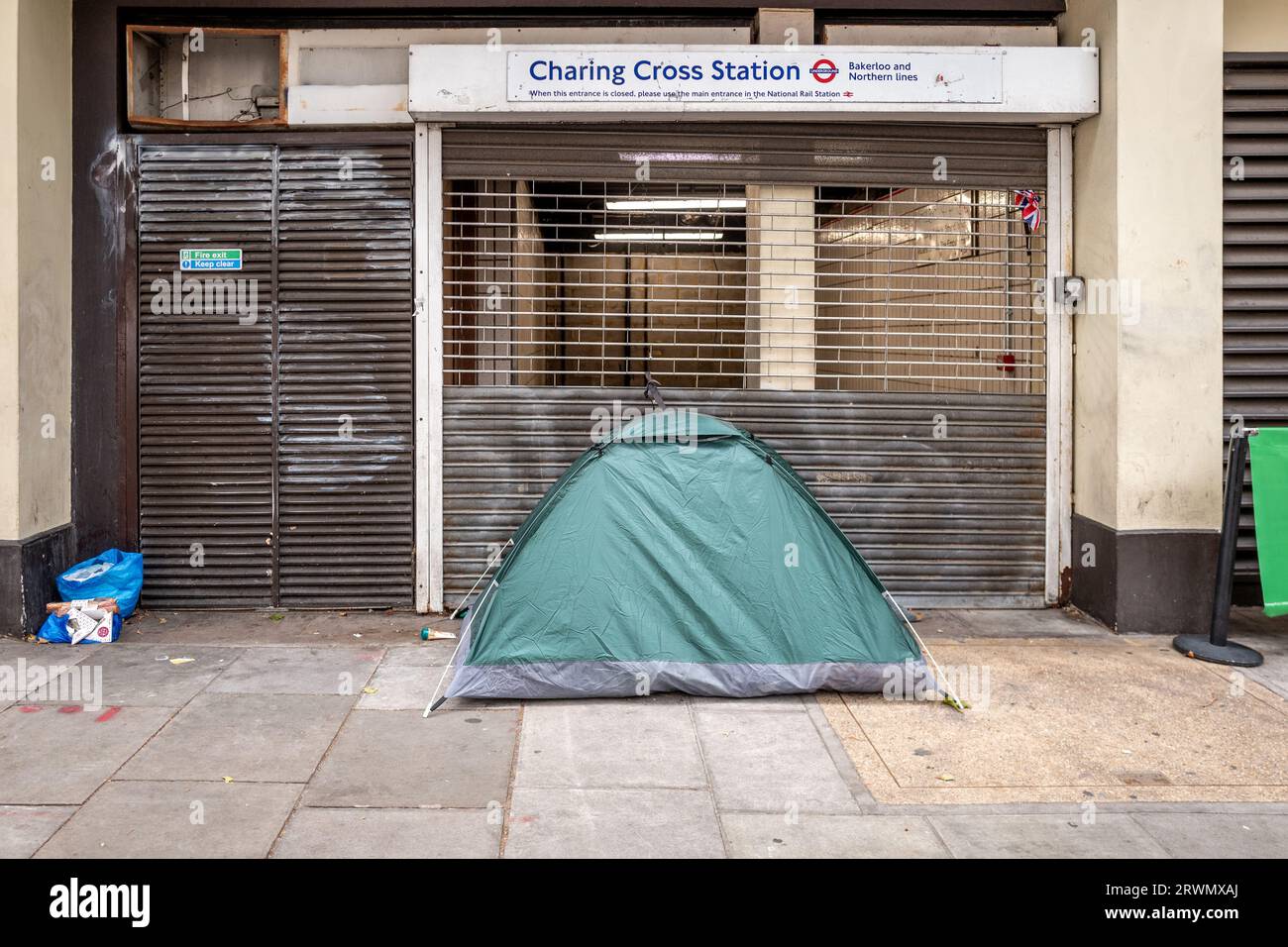 London, September 19th 2023: A homeless person's tent pitcched outside Charing Cross tube station Stock Photo