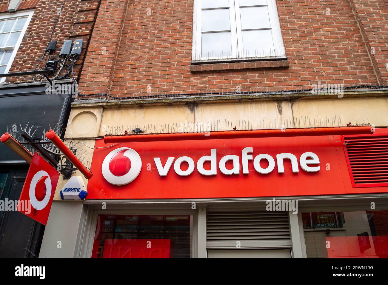 Windsor, Berkshire, UK. 20th September, 2023. A Vodafone store in