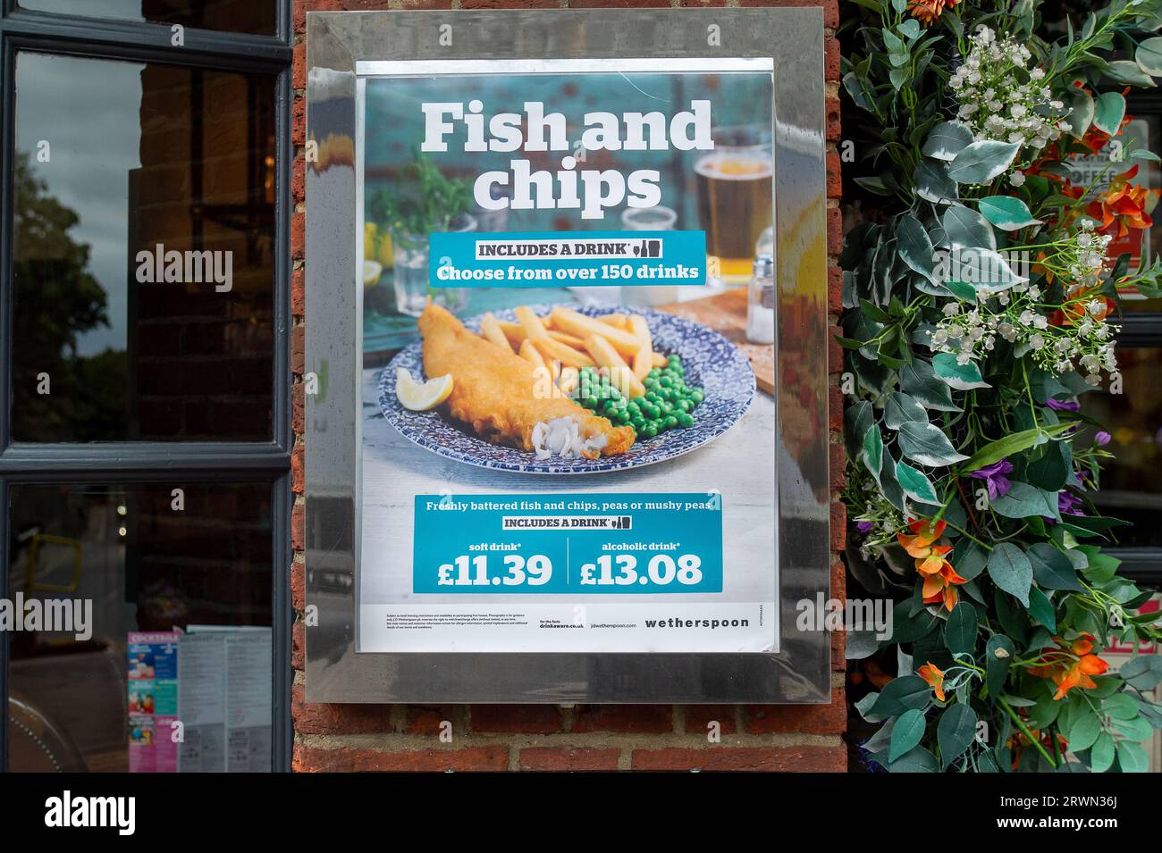 Windsor, Berkshire, UK. 20th September, 2023. Adverts for food and drinks outside the