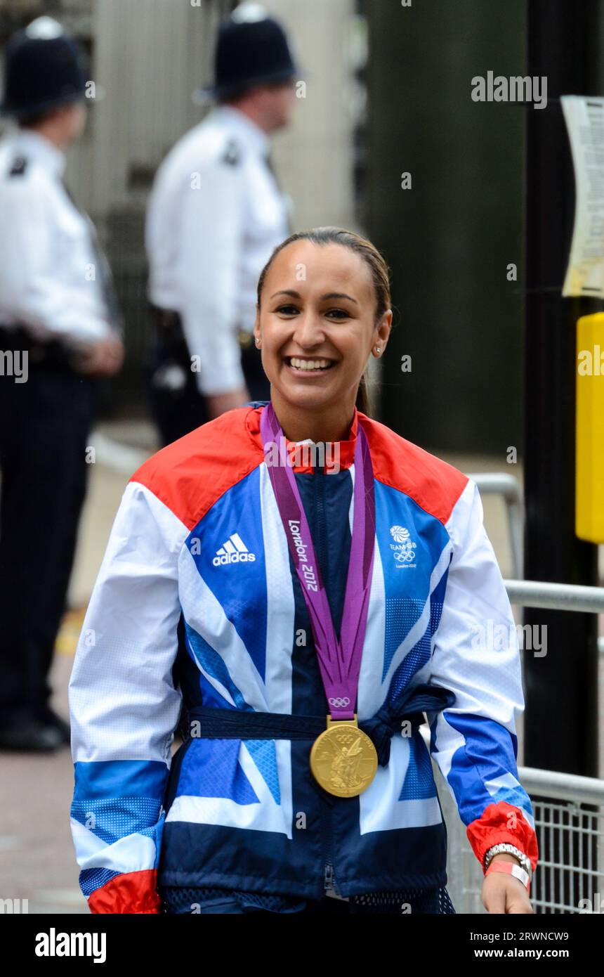 Jess Ennis of Team GB with Olympians leaving Buckingham Palace after the victory parade. London 2012 Olympics. Jessica Ennis with gold medal Stock Photo