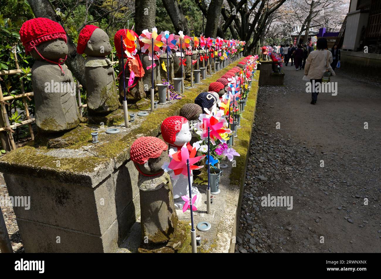 Jizo Bosatsu Statues at the Zojo-ji Temple near the Tokyo Tower, Tokyo JP Stock Photo