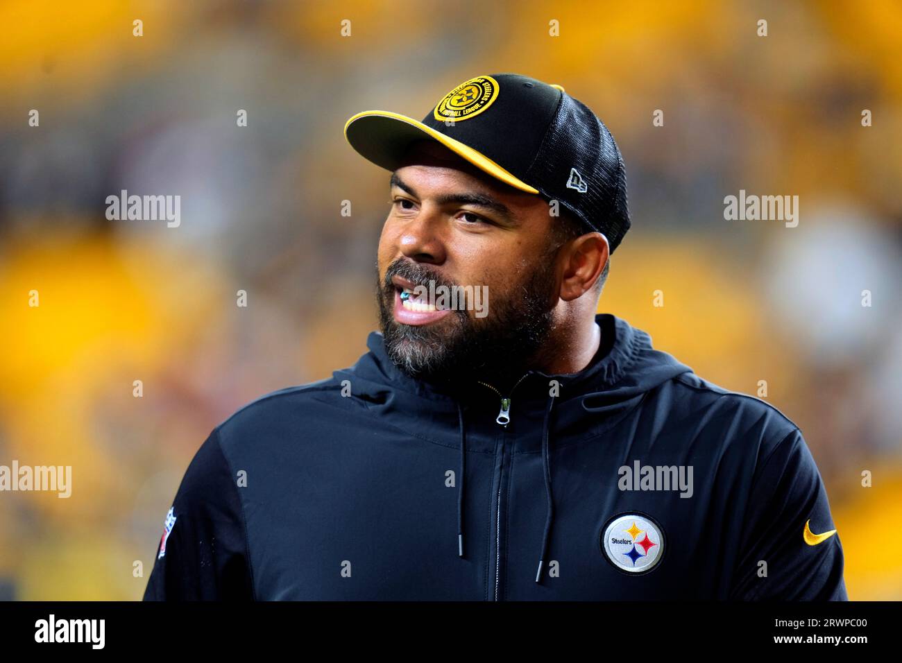 Cam Heyward: On Field Dominance, Off Field…Awkwardness? (Jason Mackey) - bhq7b0t