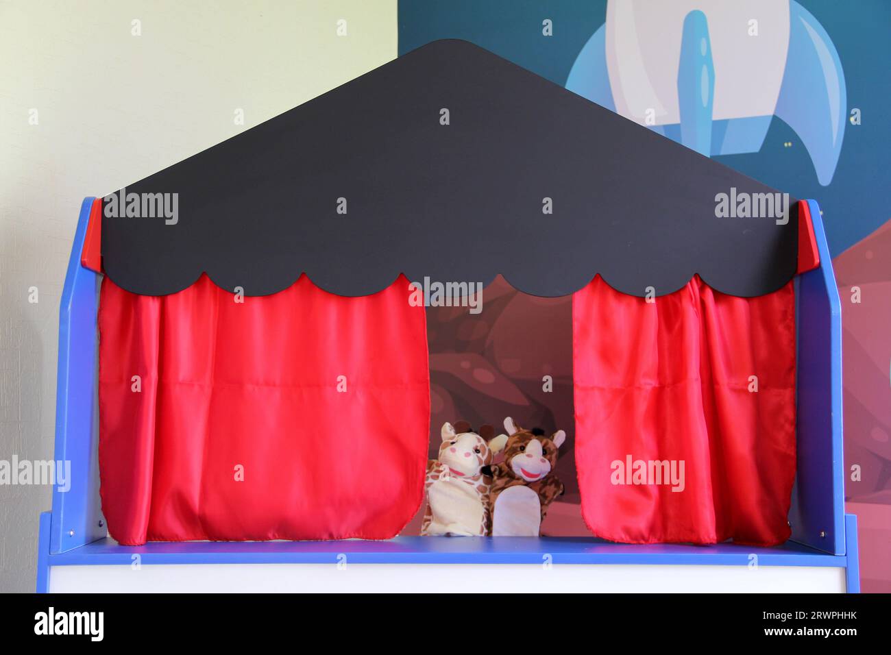 Guignol theater cultural and educational children's activity tells a