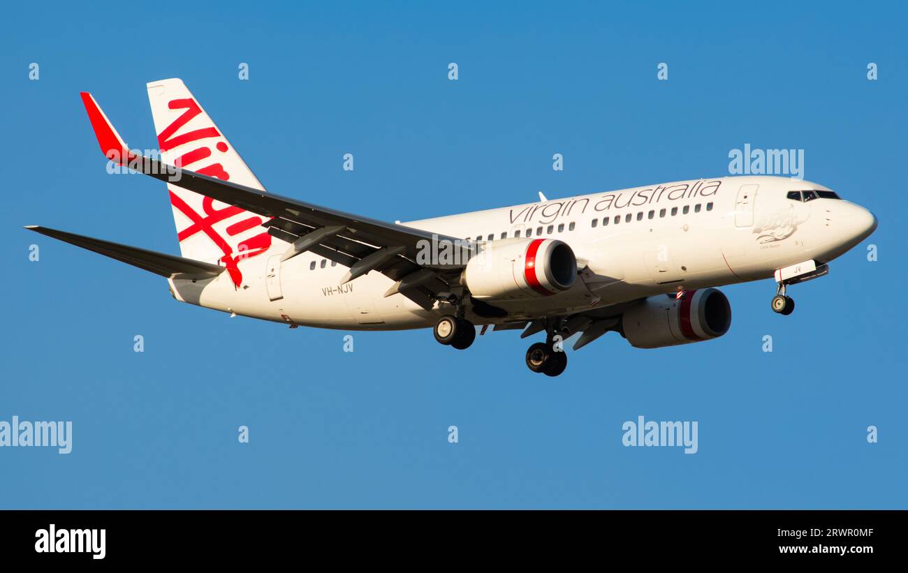 Virgin Australia Airlines Boeing 737-700 on approach to Perth Airport, Western Australia Stock Photo