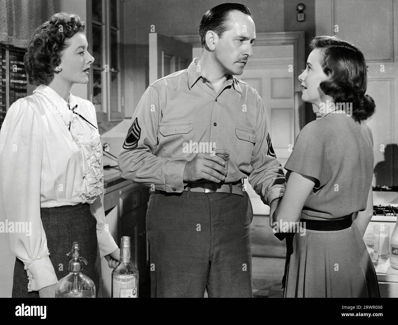 Myrna Loy, Fredric March, Teresa Wright, 'The Best Years of Our Lives' (1946). Photo credit: RKO (File Reference # 34580-274THA) Stock Photo