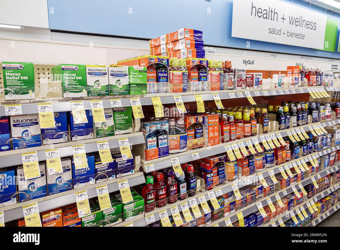 Miami Beach Florida,Walgreens Pharmacy drugstore,inside indoors interior,OTC over the counter cold medicine,NyQuil DayQuil Mucinex,store business stor Stock Photo