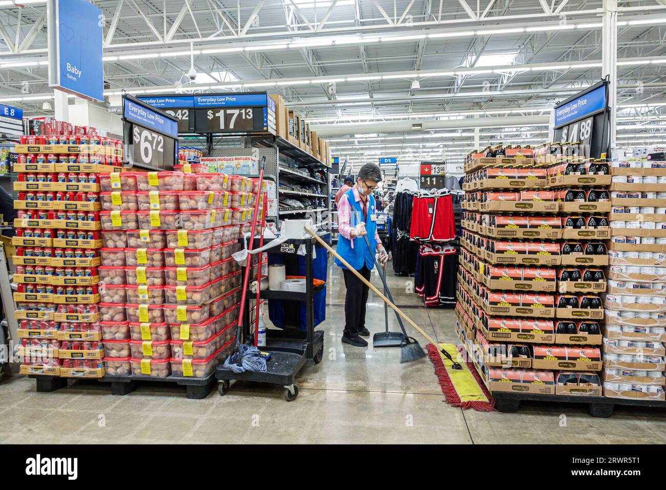 Interior walmart store in miami hi-res stock photography and images - Alamy