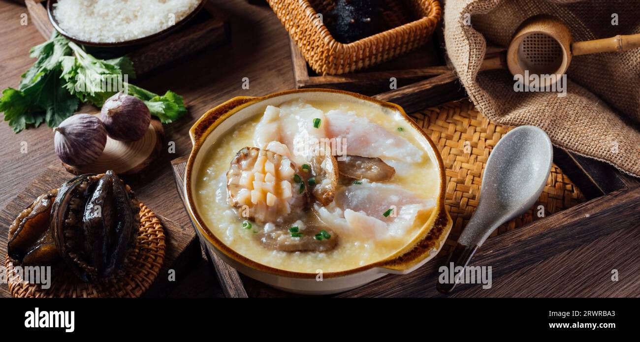 Chinese cuisinea casserole Chaoshan seafood porridge.seafood porridge