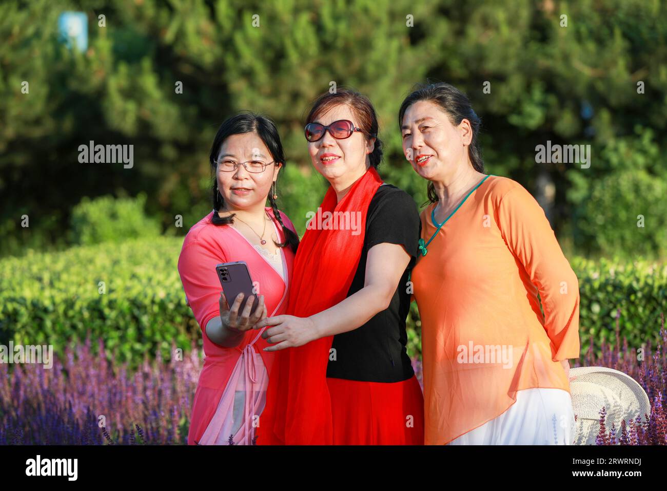 LUANNAN COUNTY, China - May 30, 2022: ladies are playing in the park, North China Stock Photo