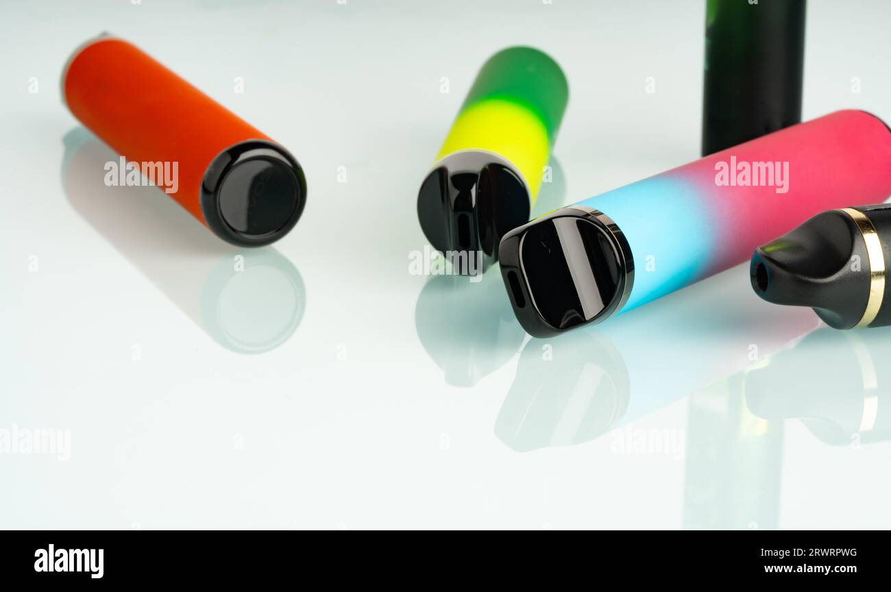 ske sikary s6000 disposable vape Vape disposable hi-res stock photography and images