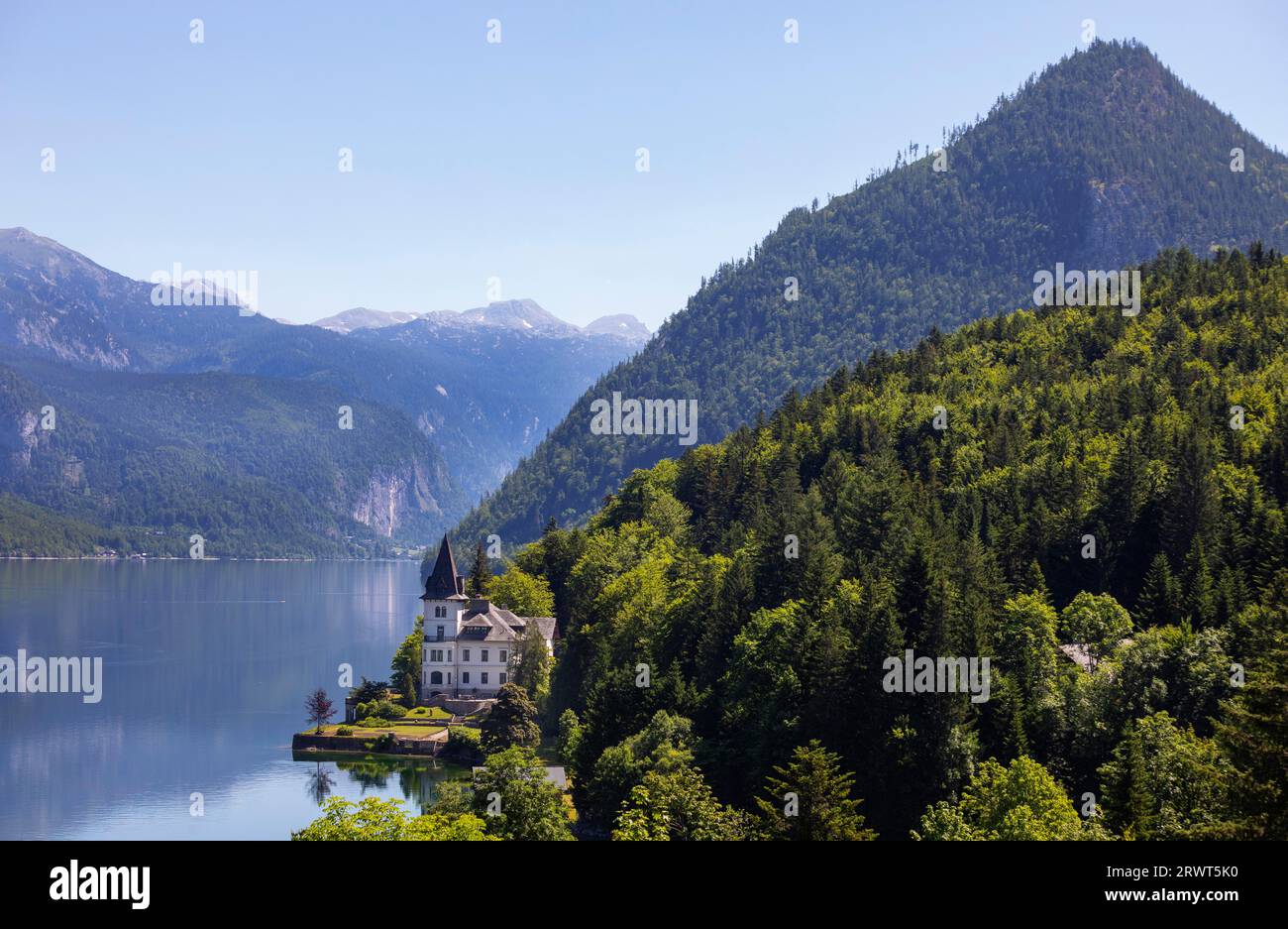 Villa Castiglioni at Lake Grundlsee with Tote Gebirge, Ausseerland, Salzkammergut, Styria, Austria, Europe Stock Photo