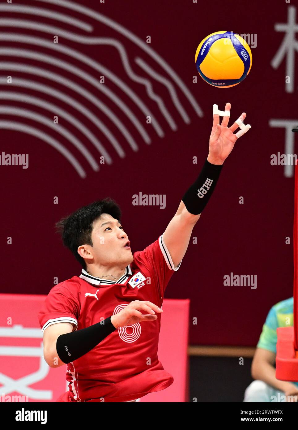 Hangzhou, China. 21st Sep, 2023. Jiseok Jung of the Republic of Korea men volleyball team is