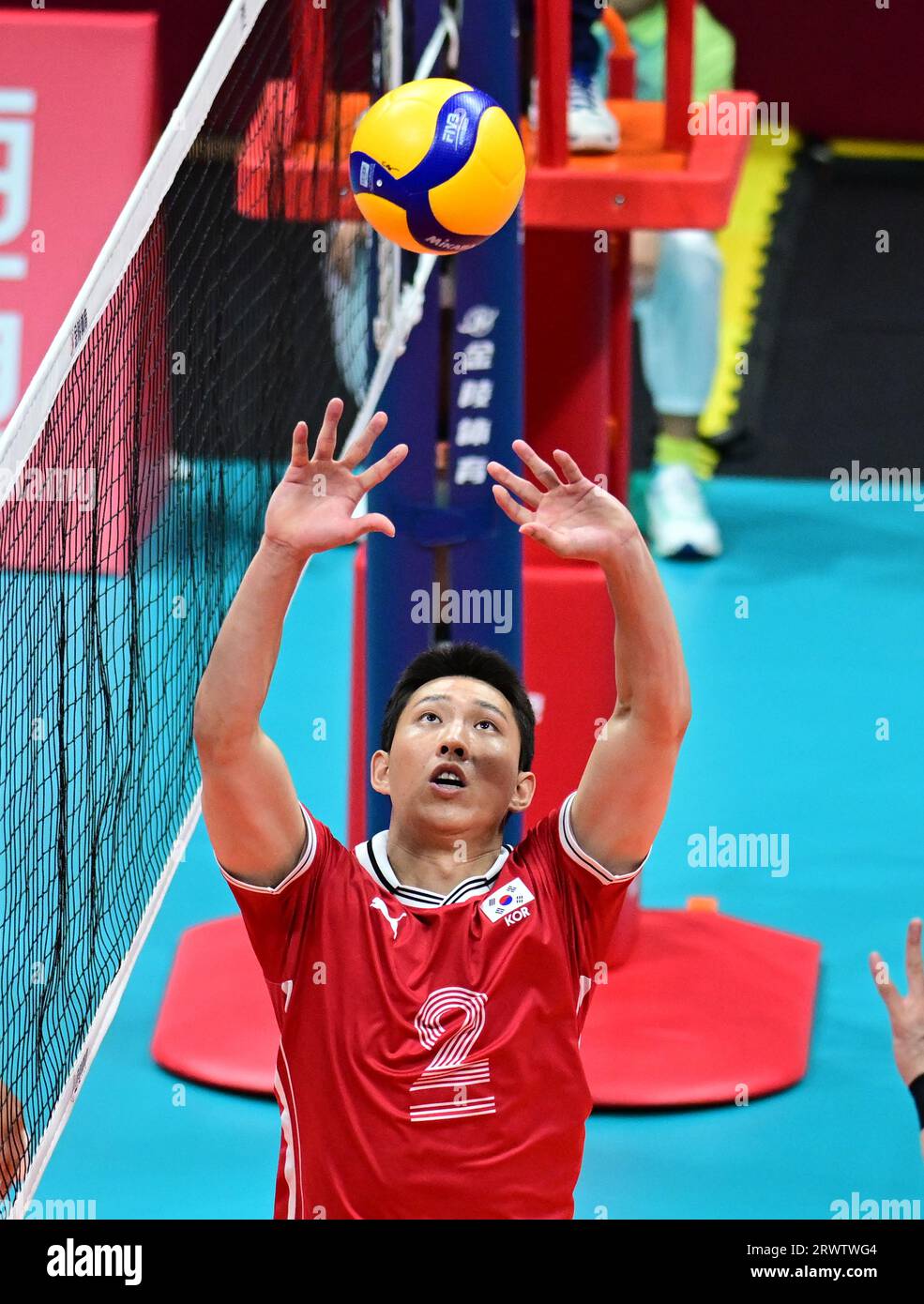 Hangzhou, China. 21st Sep, 2023. Taekeui Hwang of the Republic of Korea men volleyball team is