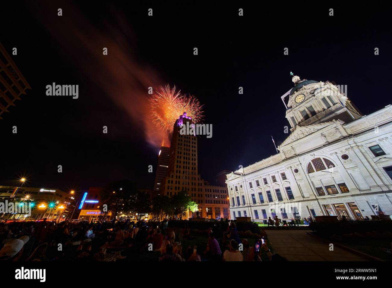 fort wayne fireworks july 4 2025