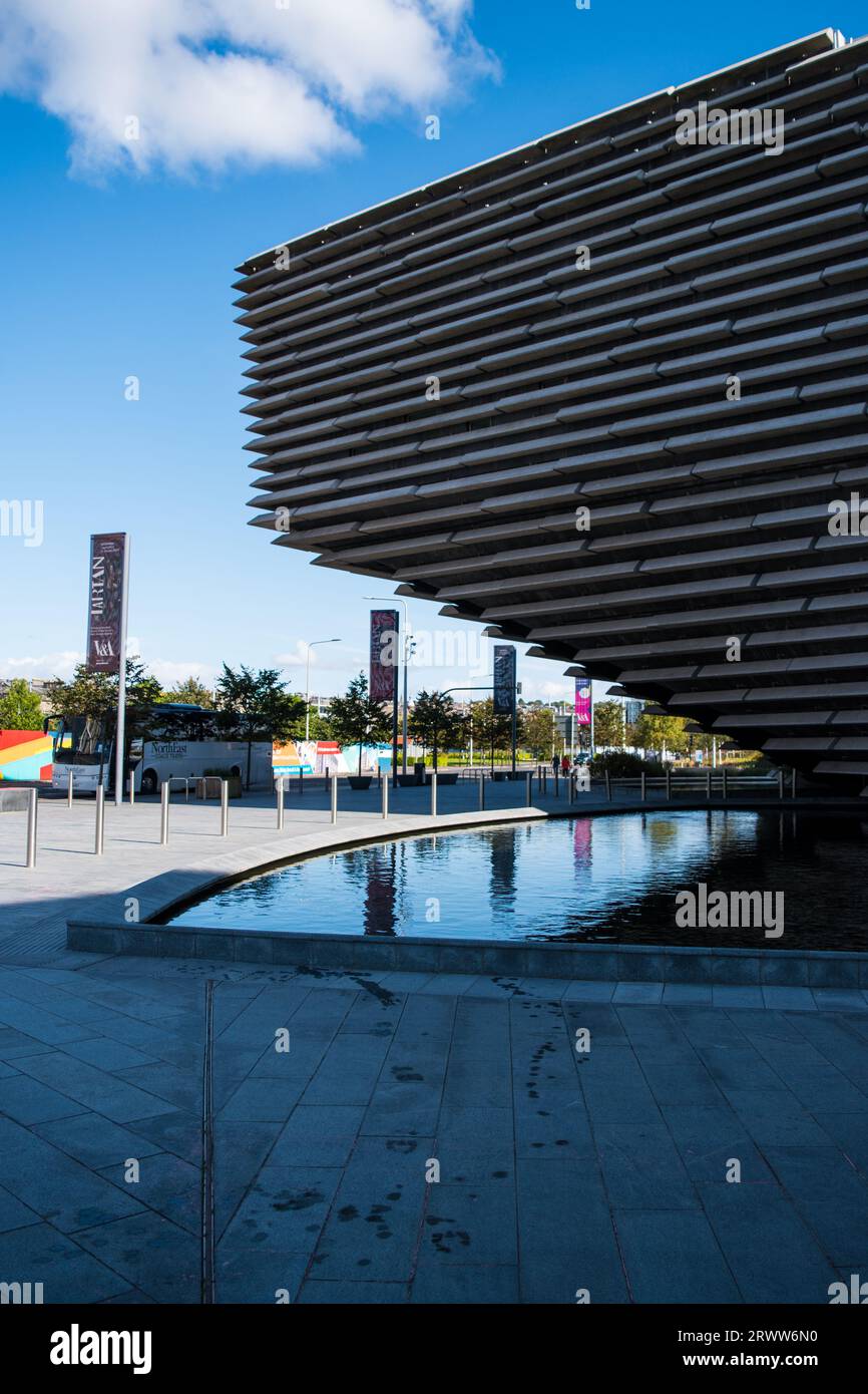 The V&A Museum - Scotland's Design museum on the waterfront in Dundee Scotland, UK designed by Architect Kengo Kuma Stock Photo