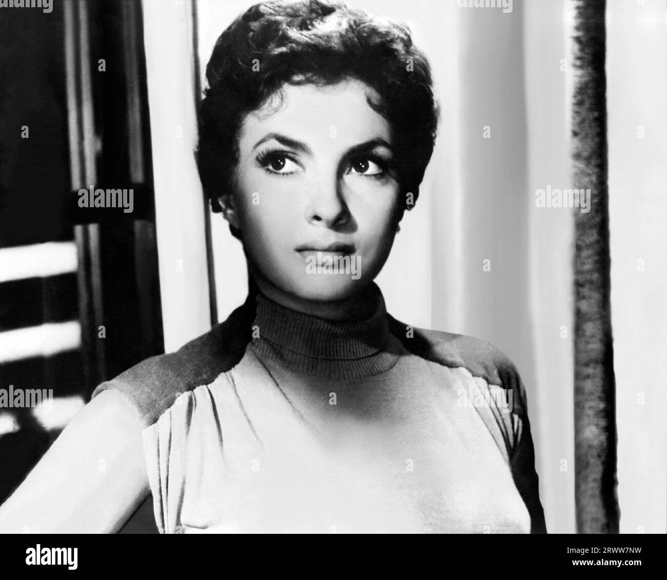 GINA LOLLOBRIGIDA in THE WAYWARD WIFE (1953) -Original title: LA PROVINCIALE-, directed by MARIO SOLDATI. Credit: Electra Compagnia Cinematografica / Album Stock Photo