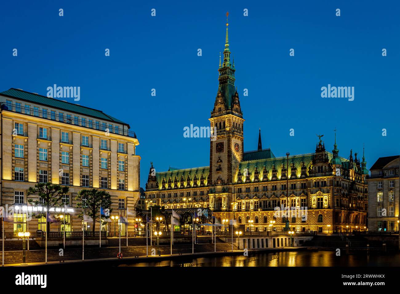Hamburg city hall hanseatic hi-res stock photography and images - Alamy