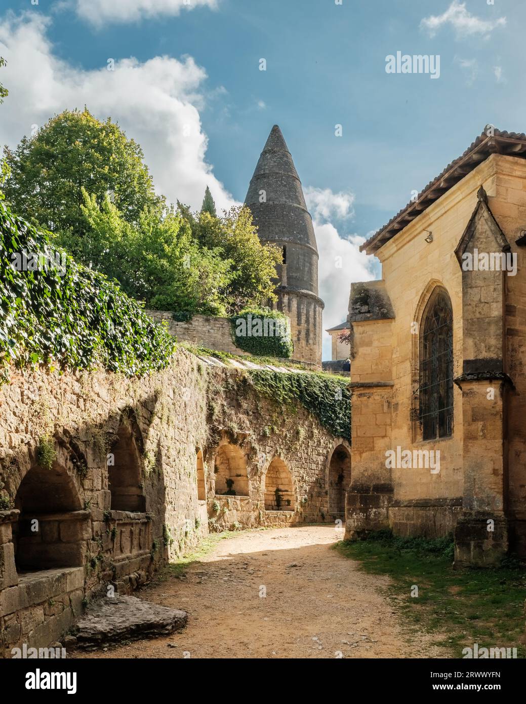 Sarlat la Caneda France 19th September 2023 The Passage Des Enfeus sarlat-la-caneda-france-19th-september-2023-the-passage-des-enfeus