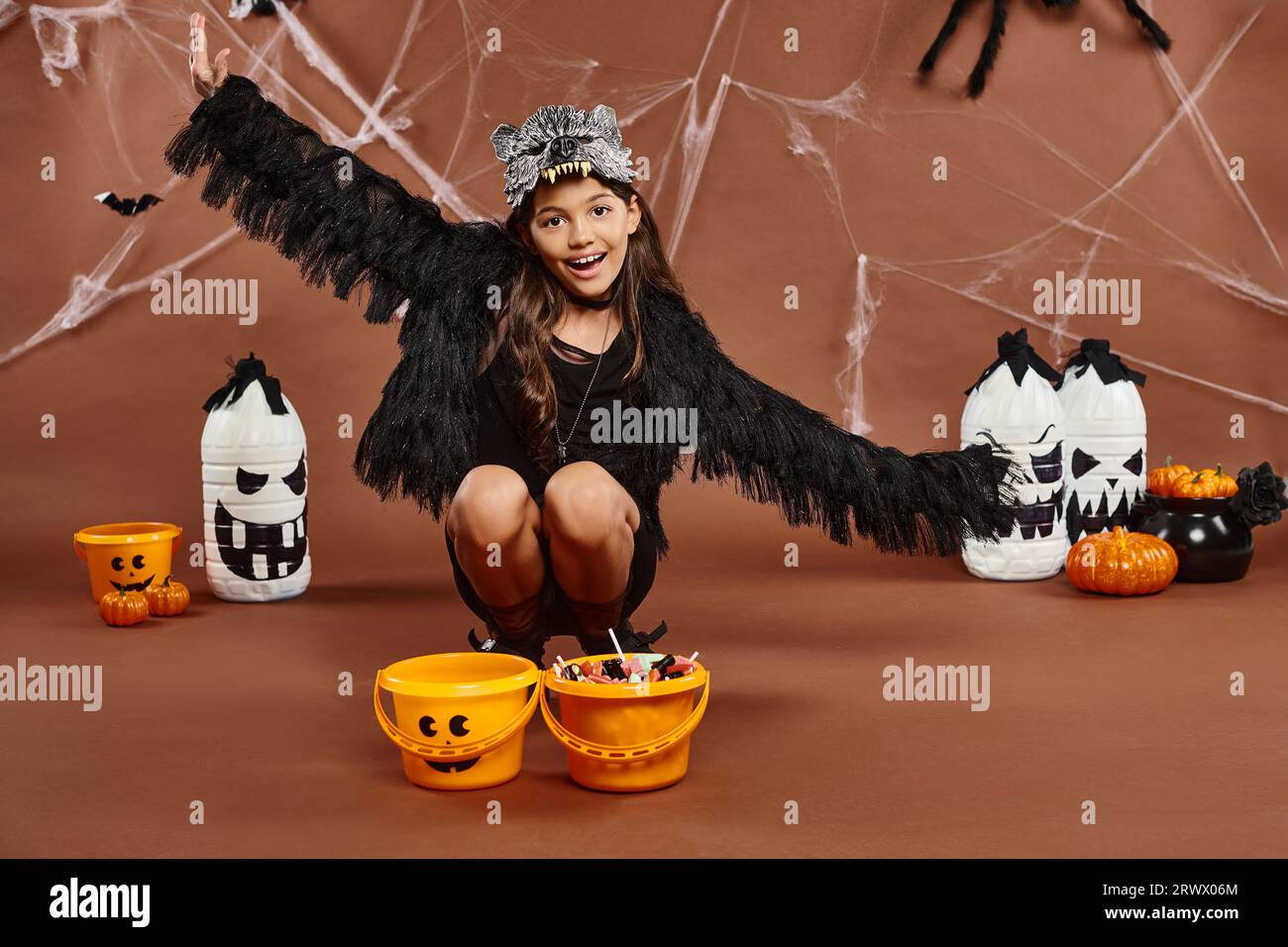 Open arms kid black girl hi-res stock photography and images - Alamy