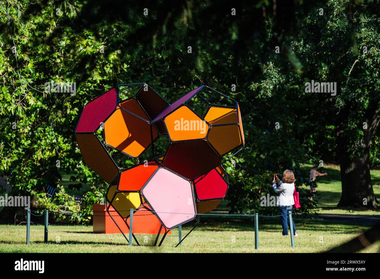London, UK. 21st Sep, 2023. Tomás Saraceno, Silent Autumn (WISE 035954/M+M), 2023, Tanya