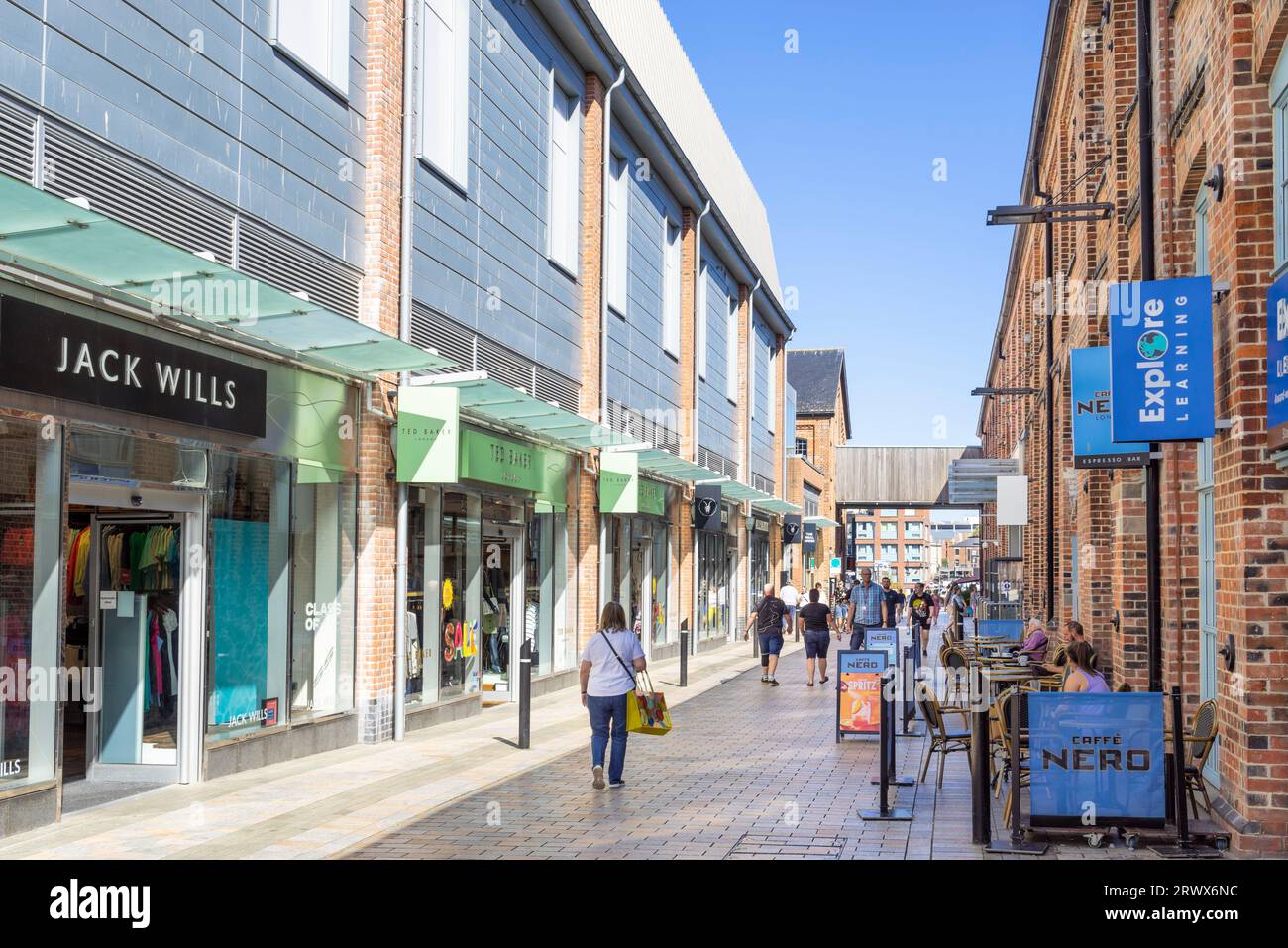 Gloucester Quays designer outlet shopping centre shopping mall ...