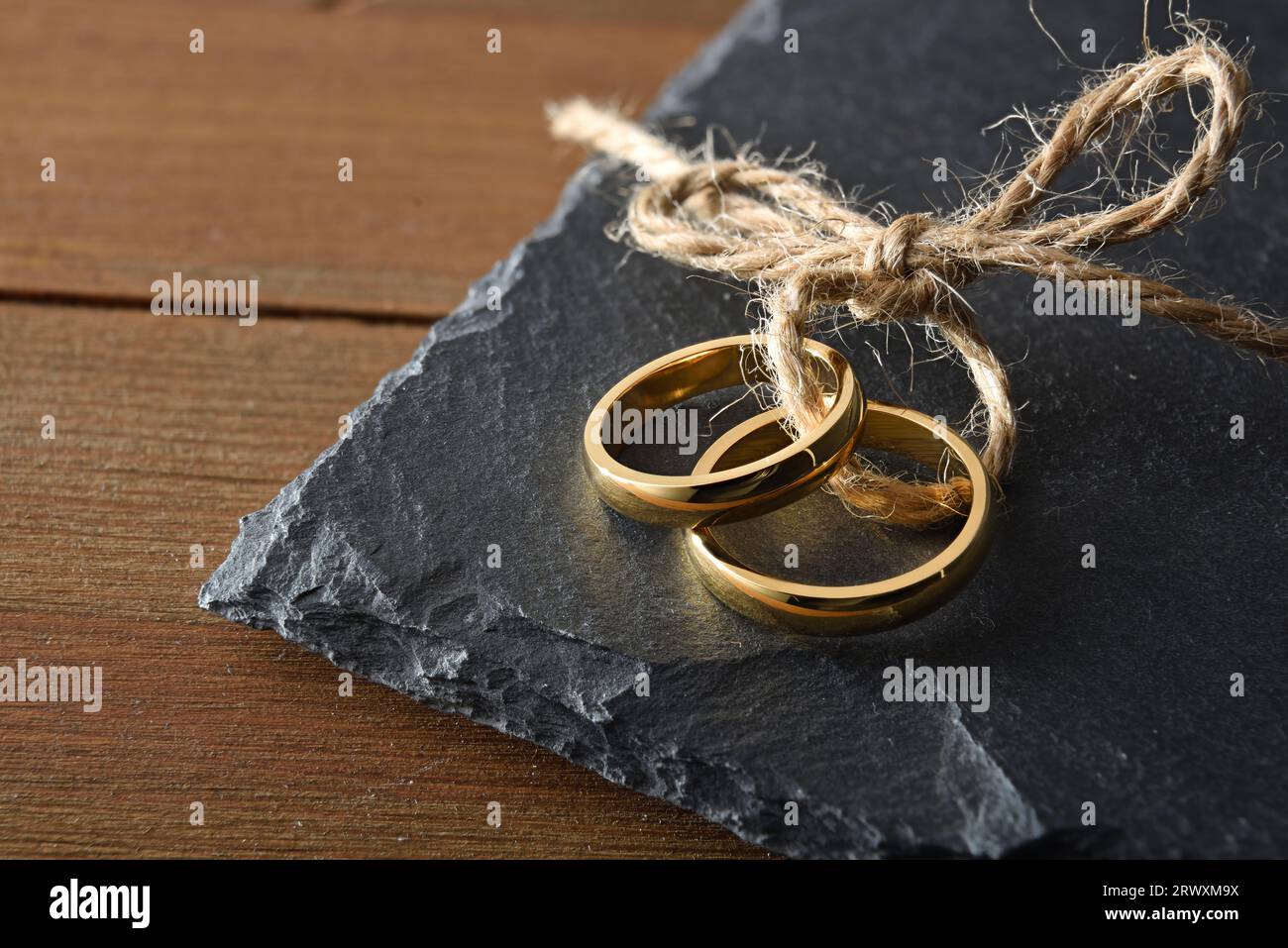 Gold rope hi-res stock photography and images - Alamy