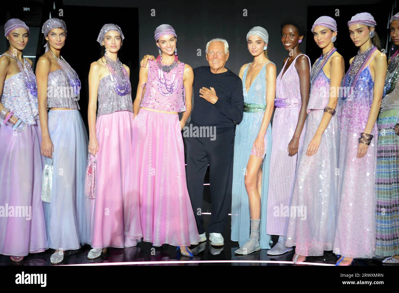Fashion designer Giorgio Armani acknowledges the applause of the News  Photo - Getty Images