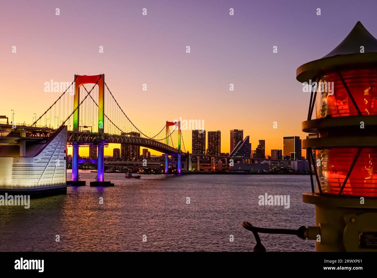 5 light gradient hi-res stock photography and images - Alamy