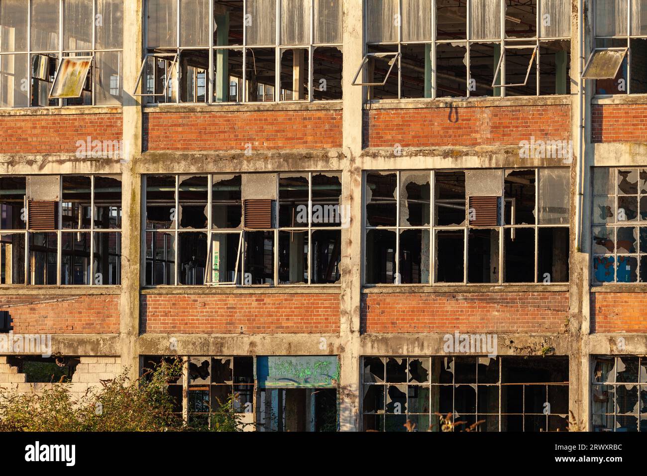 Former Gates Rubber Factory building in Dumfries Stock Photo Alamy