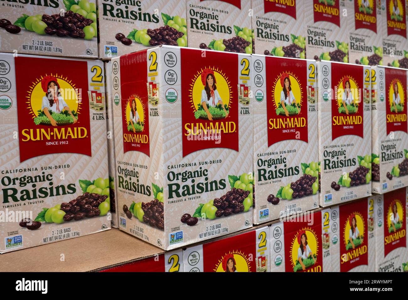 Costco Wholesale Warehouse Store in Massachusetts, USA Stock Photo Alamy