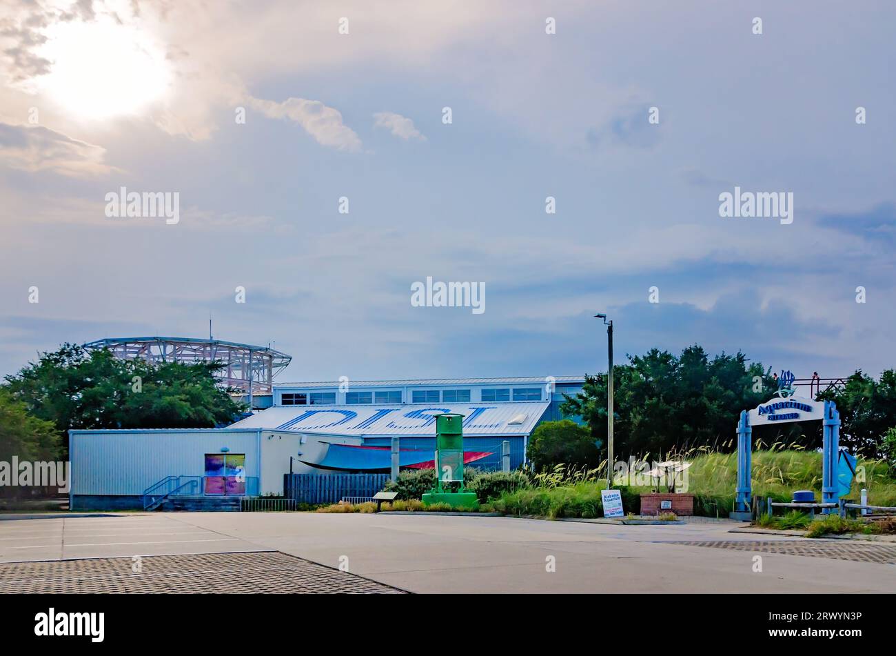 Alabama Aquarium (formerly The Estuarium) and Dauphin Island Sea Lab is