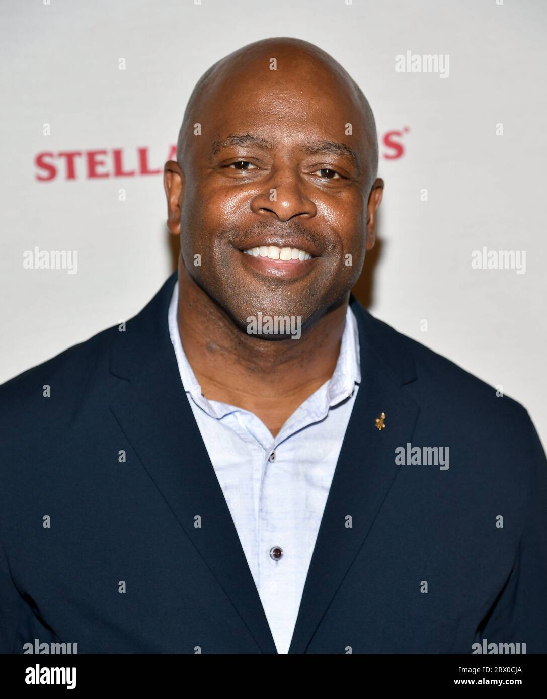 Leland Melvin attends The World's Most Fascinating Dinner hosted by