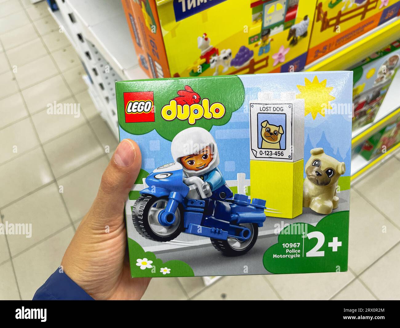 Plastic construction cheap toys company