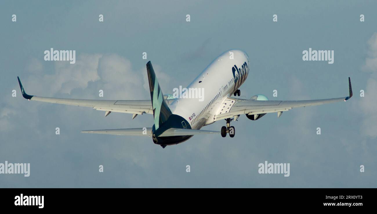 Avión de pasajeros de la aerolínea Flyr Boeing 737 Stock Photo