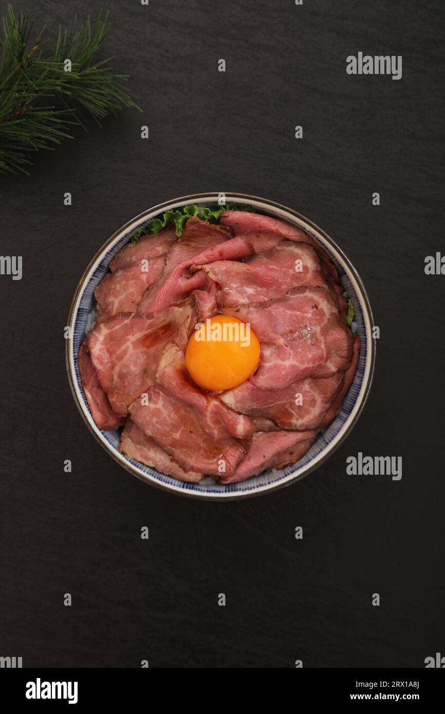 Roast Beef Rice Bowl Stock Photo Alamy
