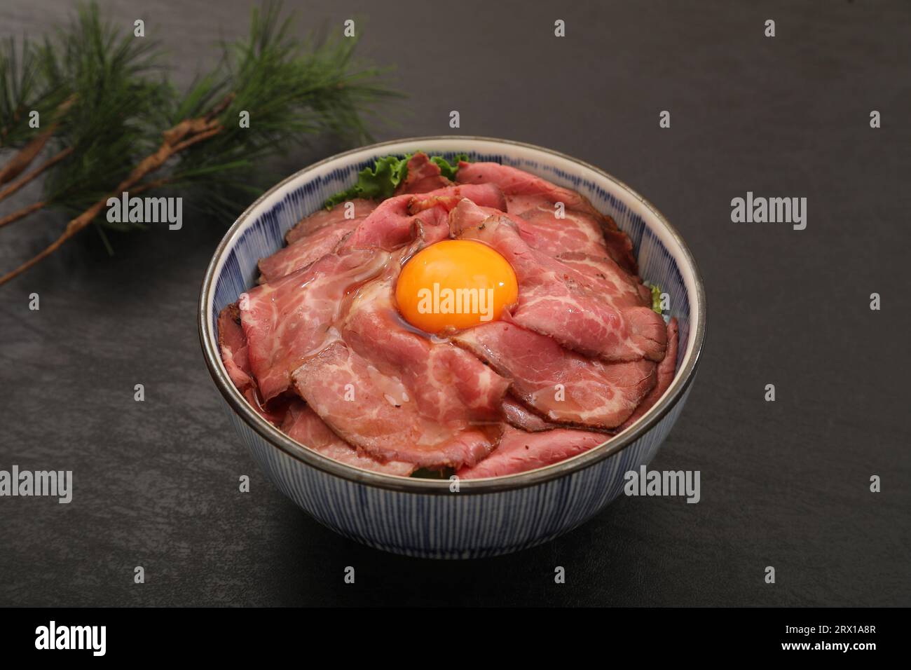 Roast Beef Rice Bowl Stock Photo Alamy