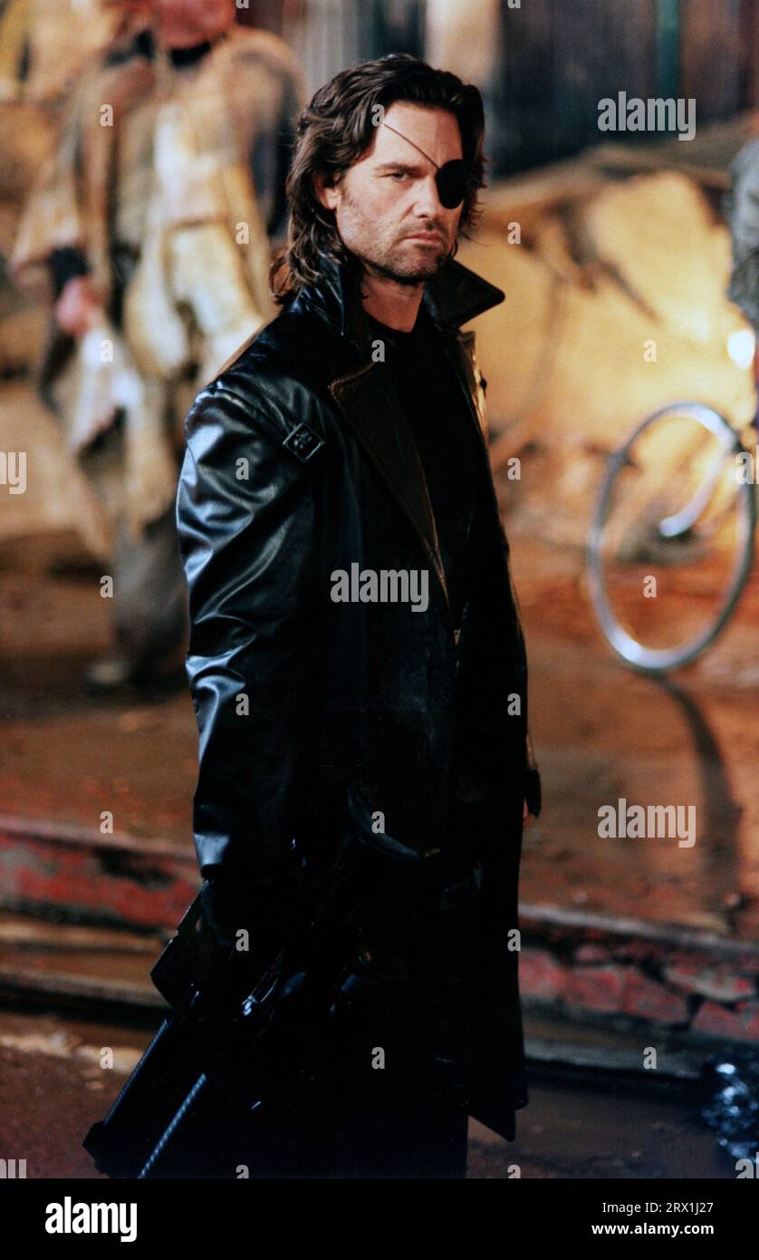 KURT RUSSELL in ESCAPE FROM L. A. (1996), directed by JOHN CARPENTER. Credit: PARAMOUNT PICTURES/RYSHER ENTERTAINMENT / Album Stock Photo