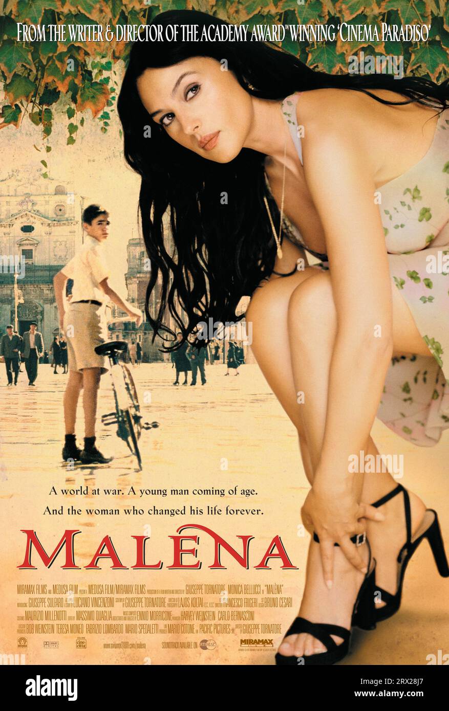 MALENA (2000), directed by GIUSEPPE TORNATORE. Credit: MEDUSA FILM/MIRAMAX FILMS / Album Stock Photo