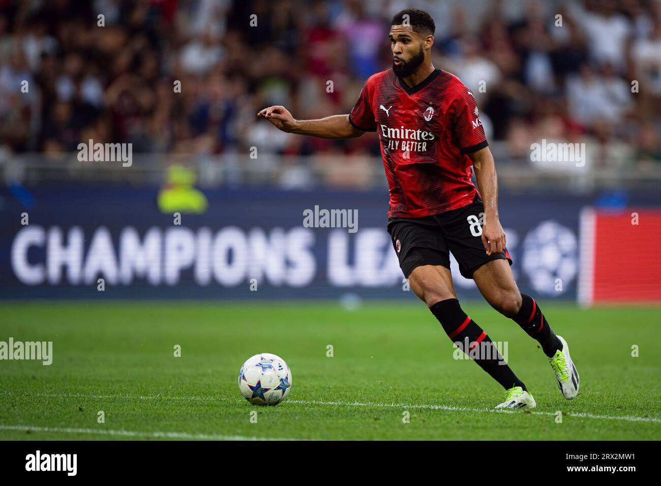 Ruben Loftus-Cheek of AC Milan in action during the UEFA Champions ...