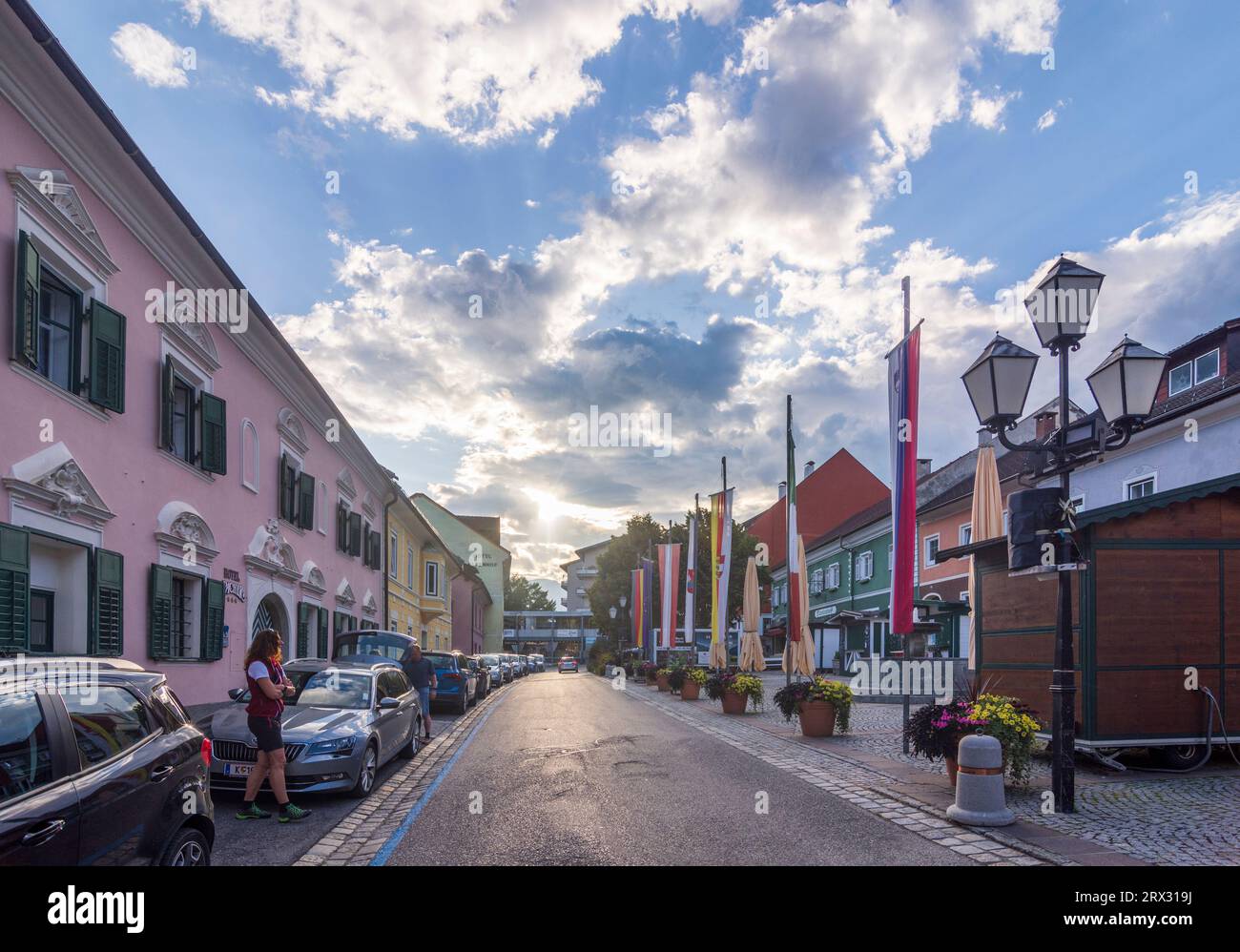 Obervellach: square Hauptplatz in Nationalpark Hohe Tauern, Kärnten, Carinthia, Austria Stock Photo