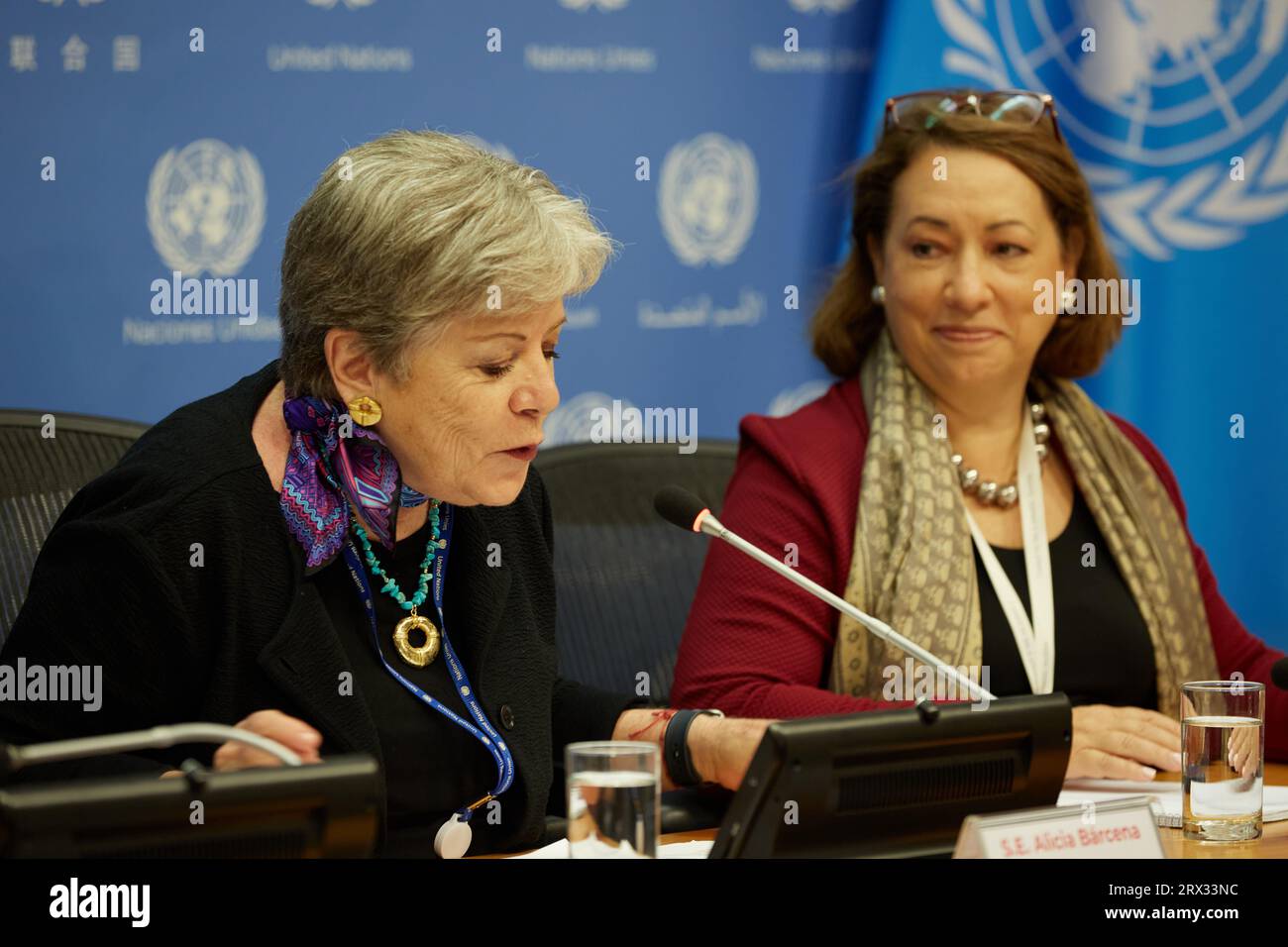 Buenrostro hires stock photography and images Alamy