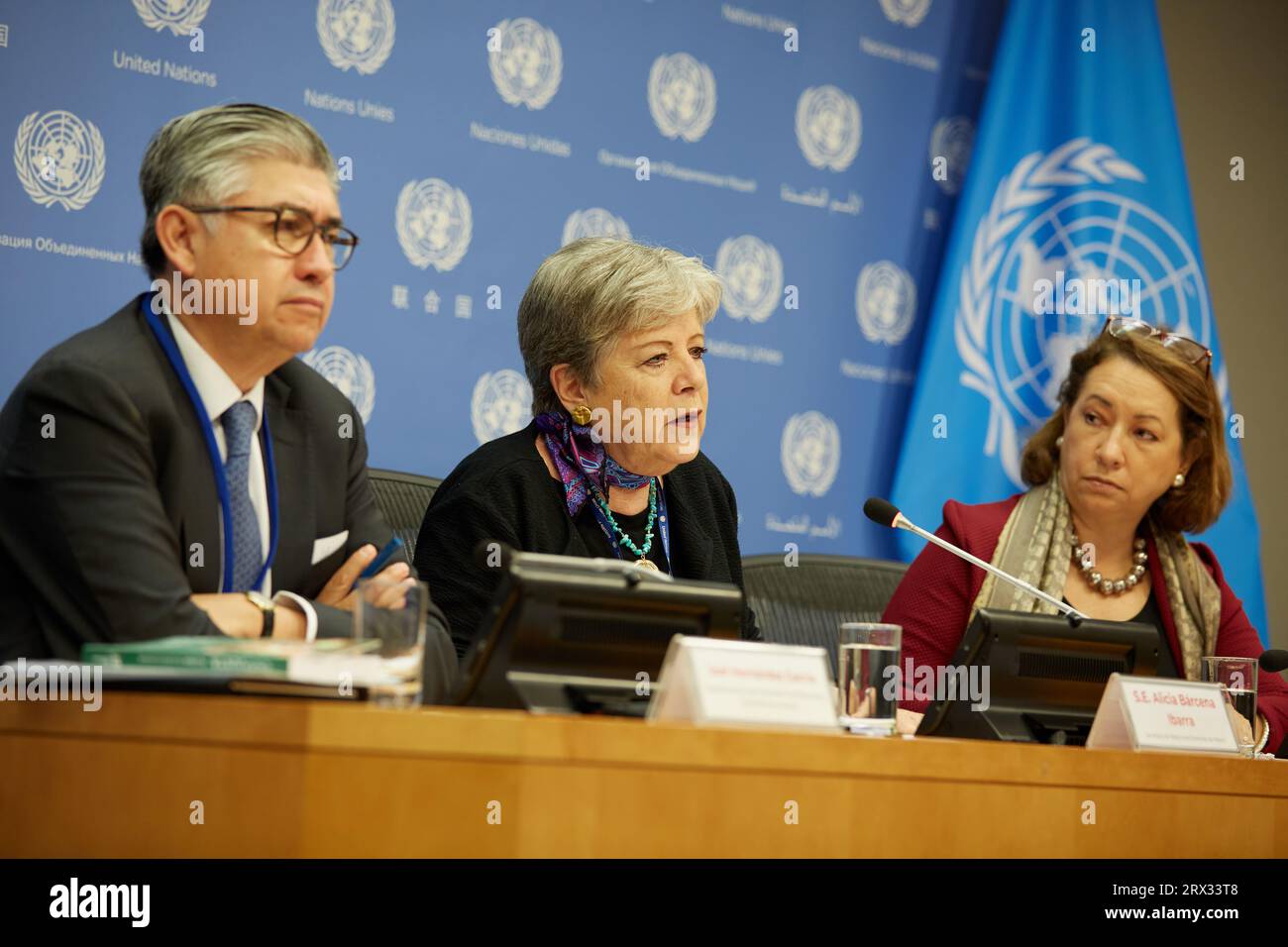 Buenrostro hires stock photography and images Alamy