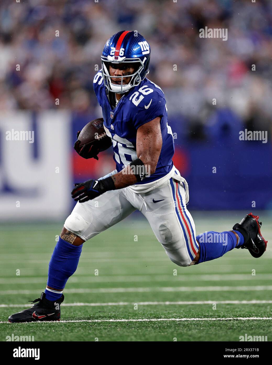 New York Giants running back Saquon Barkley (26) in action against the ...