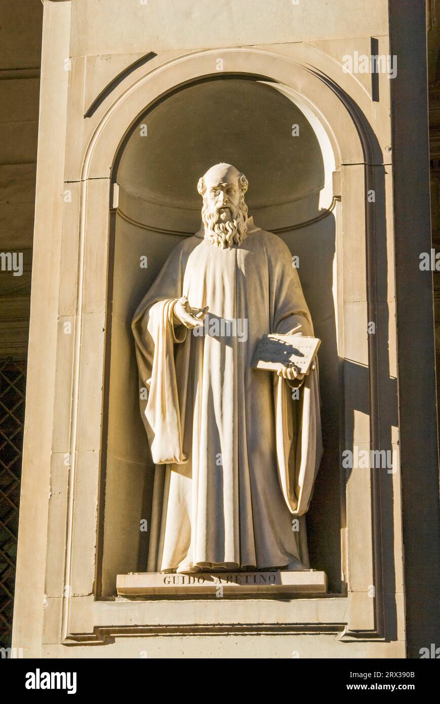 Statue of Guido Aretino, Uffizi, Florence (Firenze), UNESCO World Heritage Site, Tuscany, Italy, Europe Stock Photo