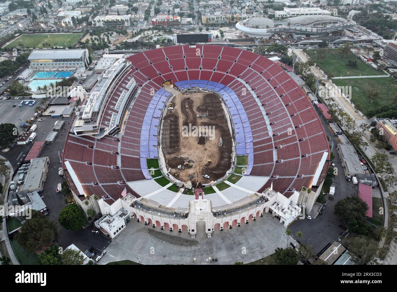 Los Angeles Memorial Coliseum » SuperMotocross