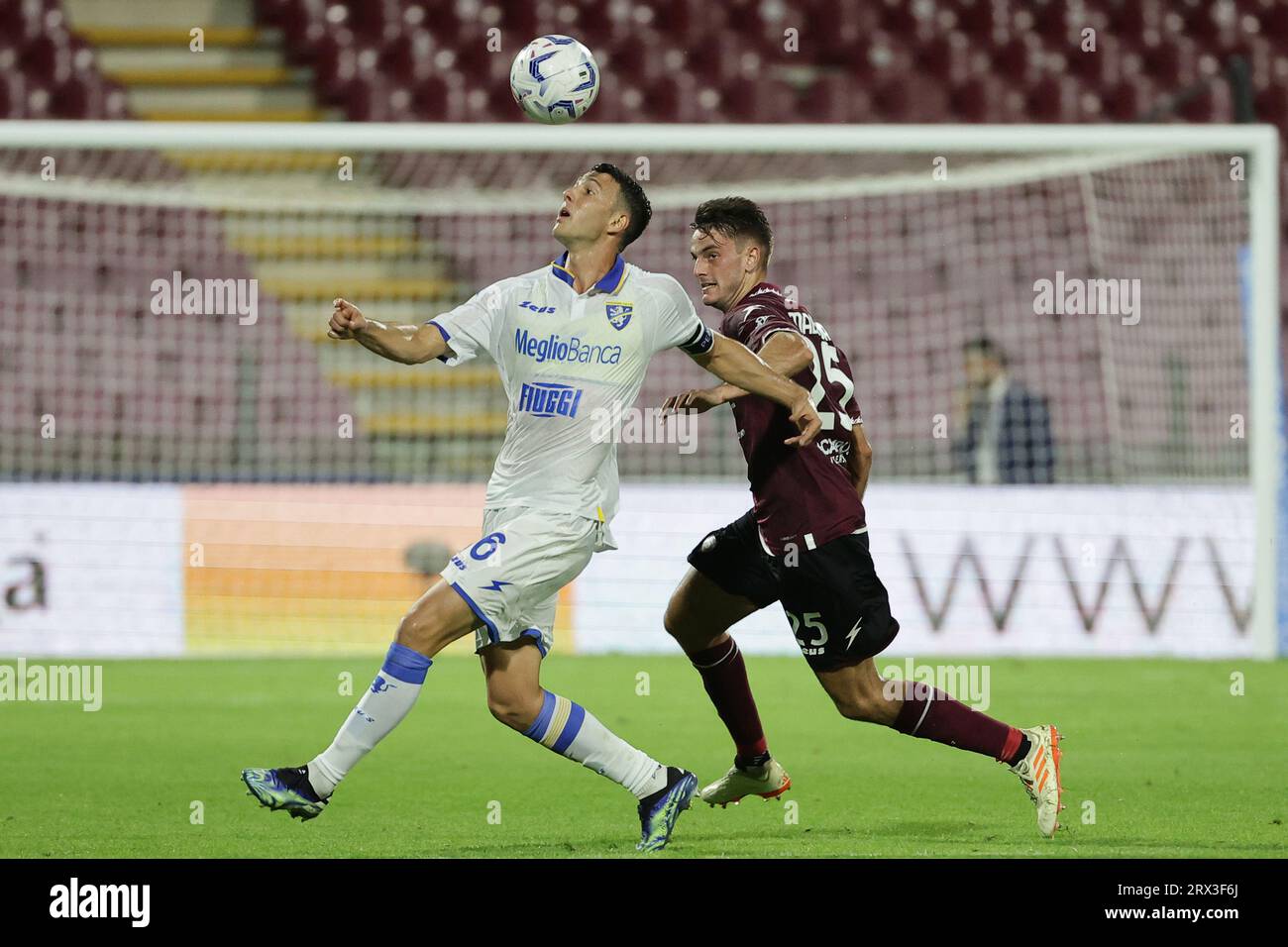 Salerno, Italy. 25th Aug, 2023. Luca Mazzitelli of Frosinone and Giulio Maggiore of US Salernitana compete for the ball during the Serie A football match between US Salernitana and Frosinone Calcio at Arechi stadium in Salerno (Italy), September 22nd, 2023. Credit: Insidefoto di andrea staccioli/Alamy Live News Stock Photo